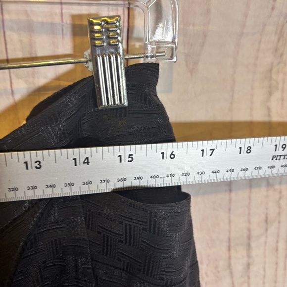 Dolce & Gabbana Black Buckle Up Textured Mini Skirt 30 - Picture 6 of 7